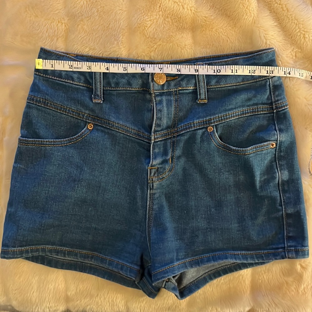 Urban Outfitter BDG super high rise seam jean shorts high waist
